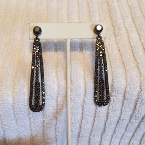 Black/dark gray glass beaded pierced earrings